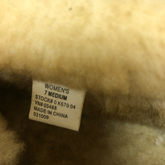 LL Bean Tan Wicked Good Moccasin Slippers lined women’s size 7 - Picture 4 of 5